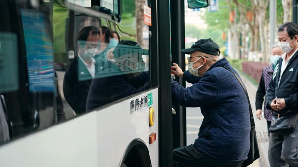 98歲沈燮元，古籍江海寄余生